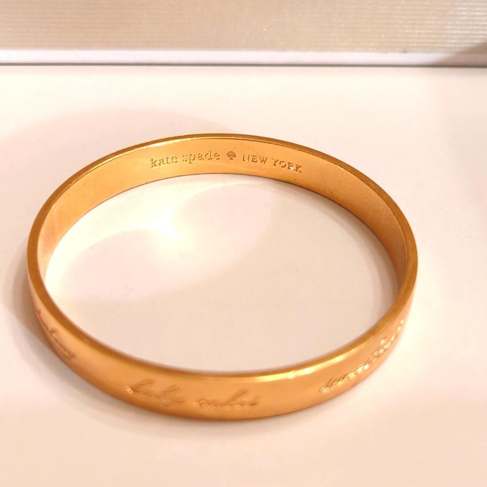 Kate Spade Be Mine gold bracelet with beautiful words of πβ